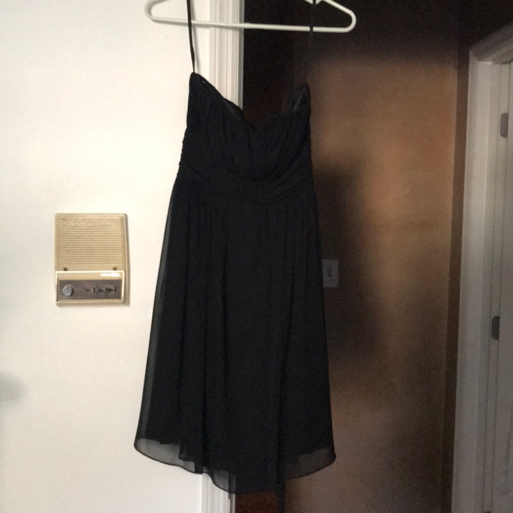 White House black market size 2